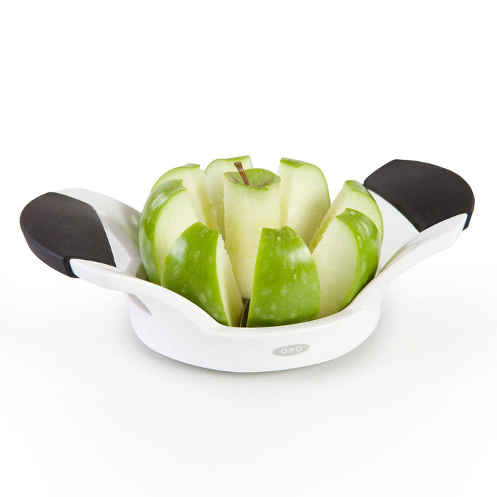 apple corer/divider in use