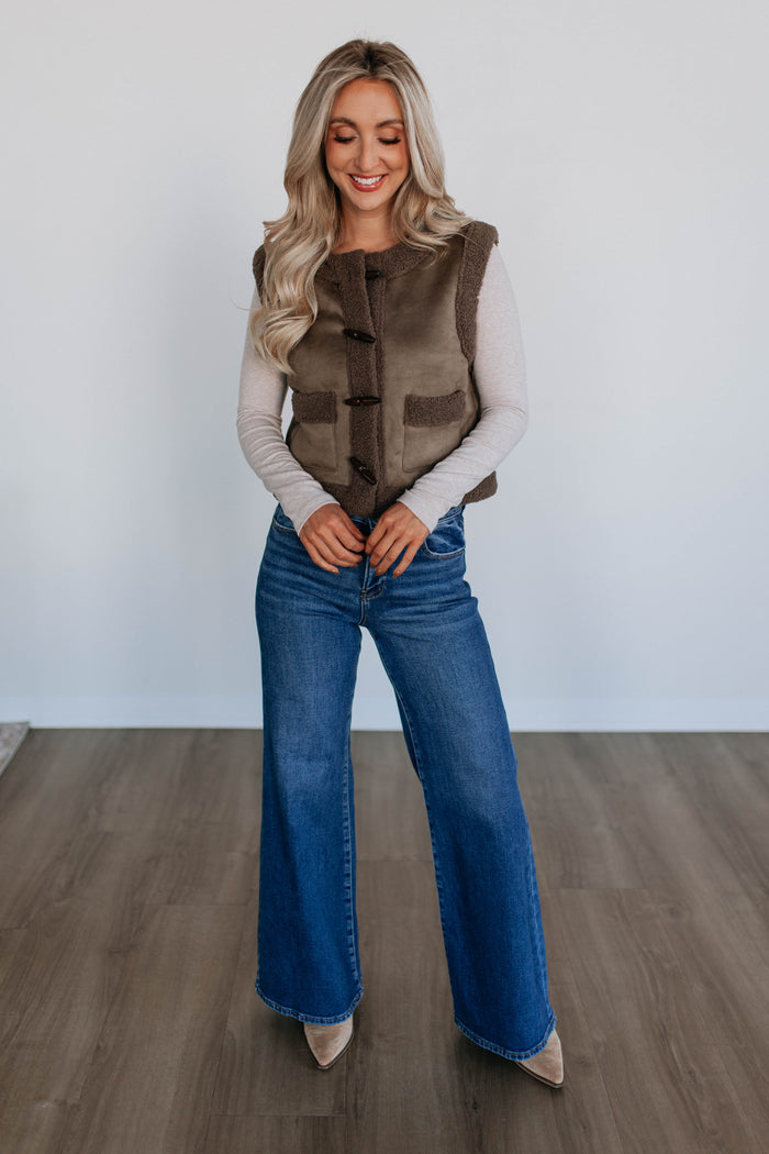 Chaya Sherpa Vest