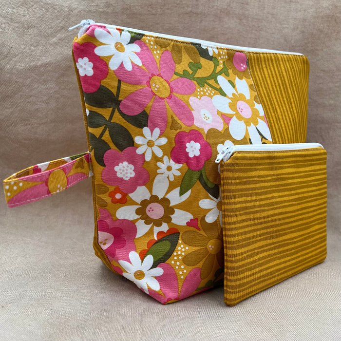 Flower Power - Project Bag with Coordinating Notions Pouch