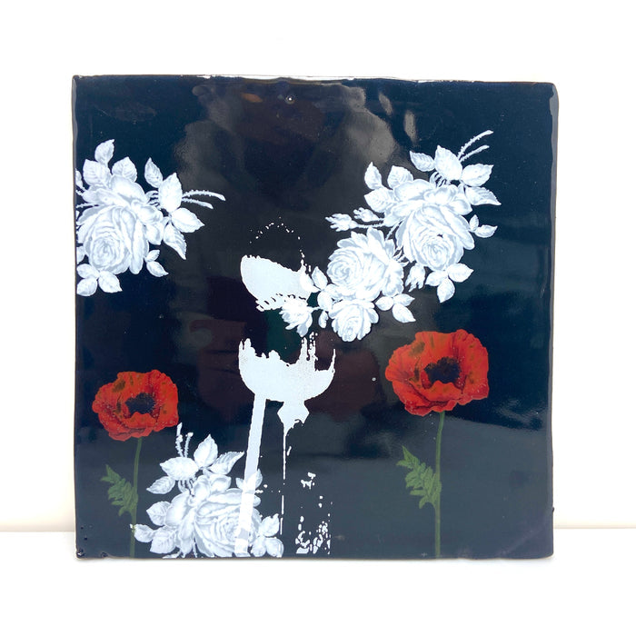 Poppy tile