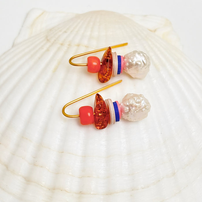 Short rosebud pearl and FUN earrings