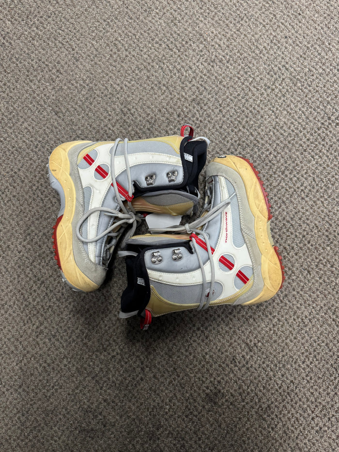 Used Northwave Size 5 Snowboard Boot