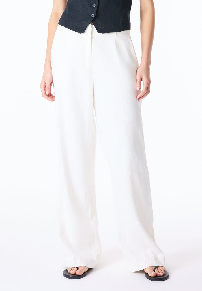 Buffalo Women Pants White Woven Casual Pants Linen Blend