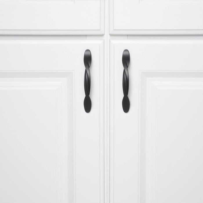 AmazonBasics Twisted Cabinet Handle 4.5in Length 3in Hole Center Flat Black 10Pack