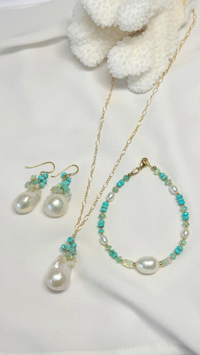AVALON keshi bracelet - Peruvian Opal