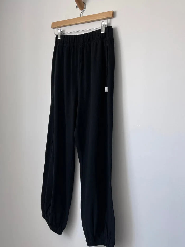 Black / Small