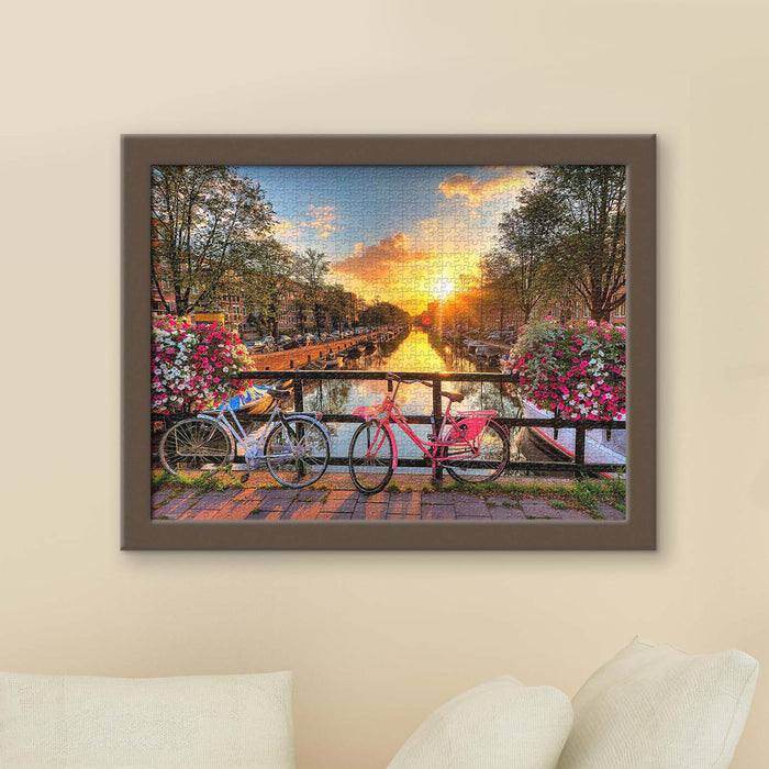 Bicycles, bridges, and blooming streets — discover the everyday beauty of Holland’s cityscape.