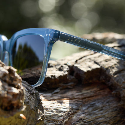 diff eyewear billie square sunglasses in night sky blue frame with grey polarized lens detailed outdoor view