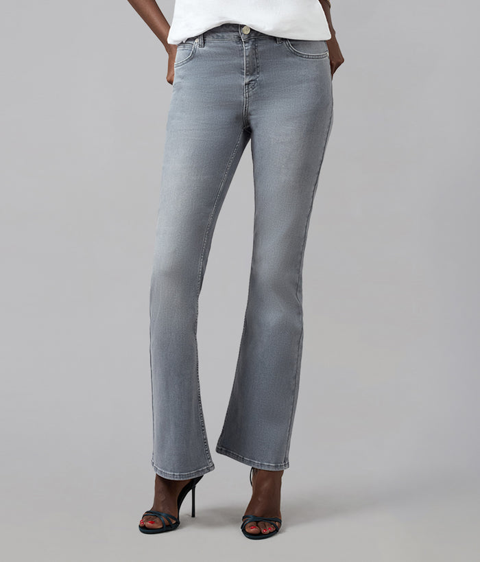BILLIE-WI High Rise Bootcut Jeans