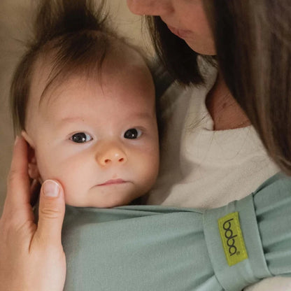This effortless hybrid baby carrier is an ideal choice for all parents looking for a simple and convenient carrier for babies from birth to 18 months (7-35 lb or 3.2-16 kg)! Sea Mist