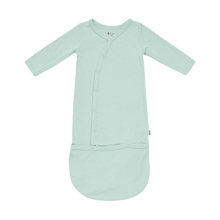 Flat lay of Kyte Baby Bundler in Sage