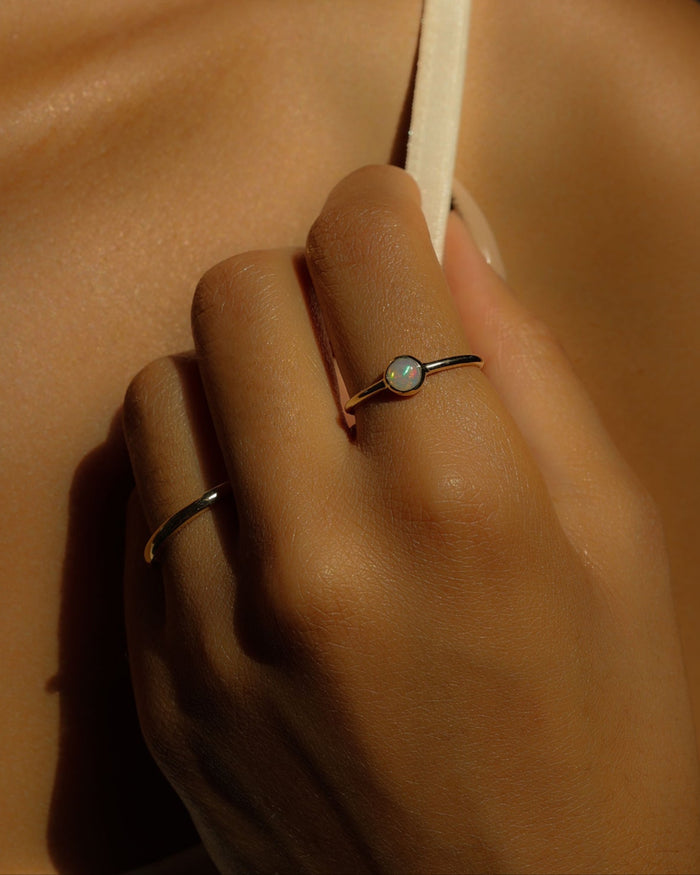 Cabochon Ring