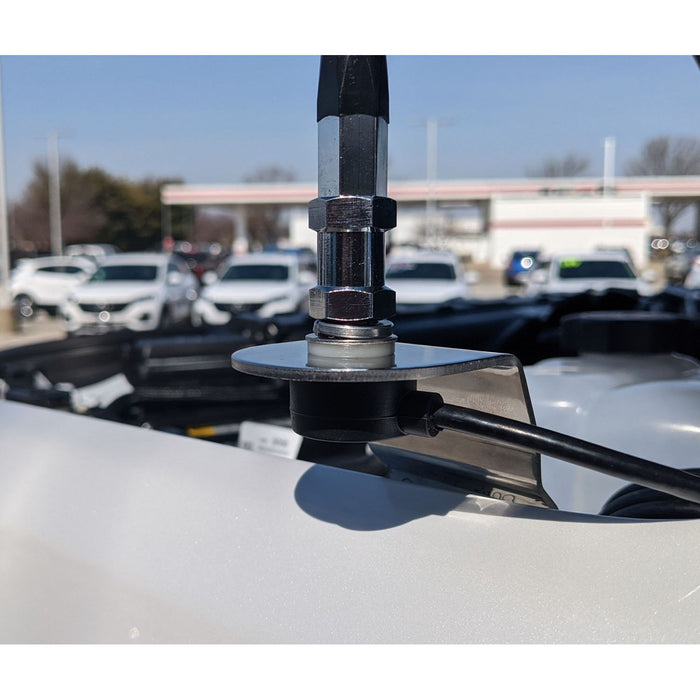 Uniden Pro 520 XL / 2020+ Chevy GMC / 3' Firestik FS