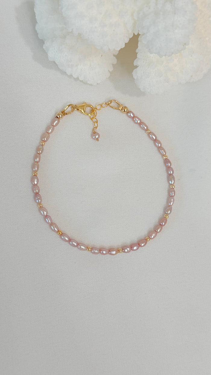 Dainty Edison Keshi bracelet