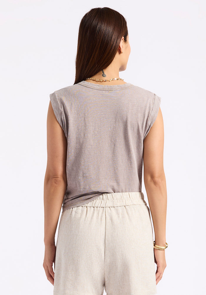 Buffalo Women Tops Beige Knit Tanks Relaxed Fit Crew Neckline