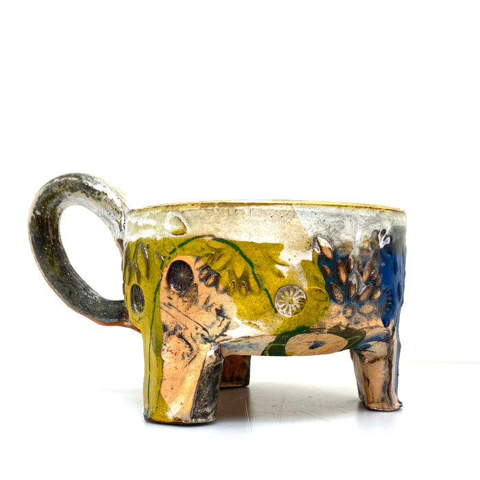 Footed soup bowl
