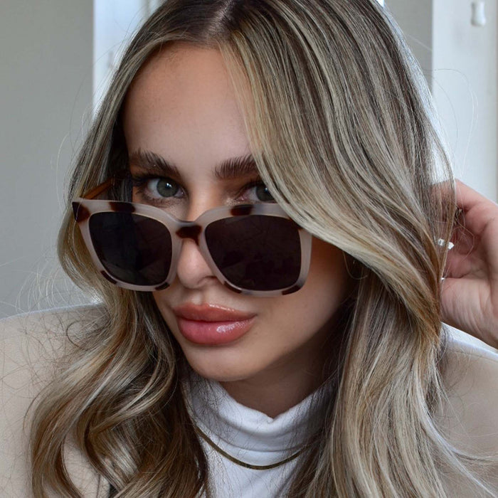 customer content - larissa.montana wearing hailey cream tortoise grey sunglasses