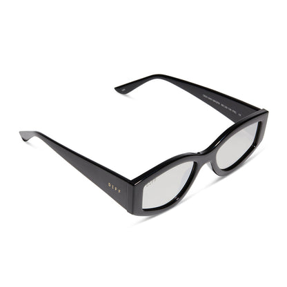 diff eyewear kai square sunglasses with a black frame and grey mirror lenses detailed view