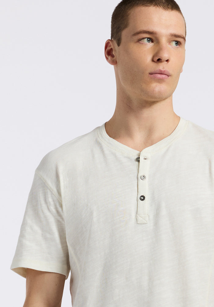 Buffalo Men Tops White Knit Knit Short Sleeve Premium Slub Knit Relaxed Fit