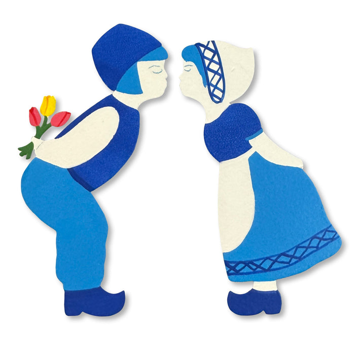 Kissing Dutch Couple Magnets S/2