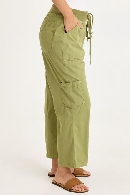Wearables Leopold Poplin Darted Knee Cargo Crop