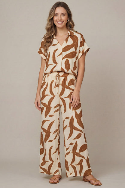 Long Leaf Pine Brown Leaf Print Top