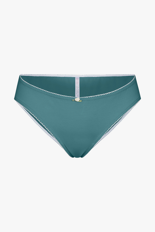 LOW RISE UNDERWEAR IN SEA