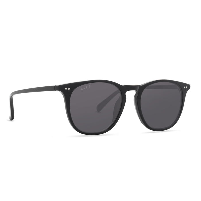 diff eyewear maxwell extra large square sunglasses in a black frame and solid grey polarized lens angled view