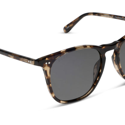 diff eyewear maxwell xl square sunglasses with a espresso tortoise frame and grey polarized lenses detailed view