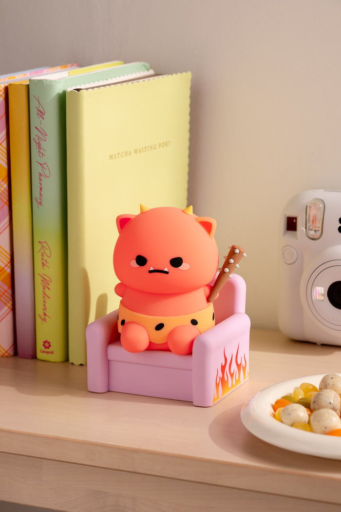 Mini Roni Oni on Couch Ambient Light