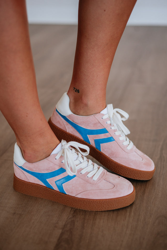 Blush / 6