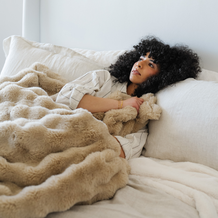 PLUSH FAUX FUR THROW BLANKETS