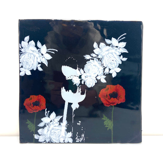 Poppy tile