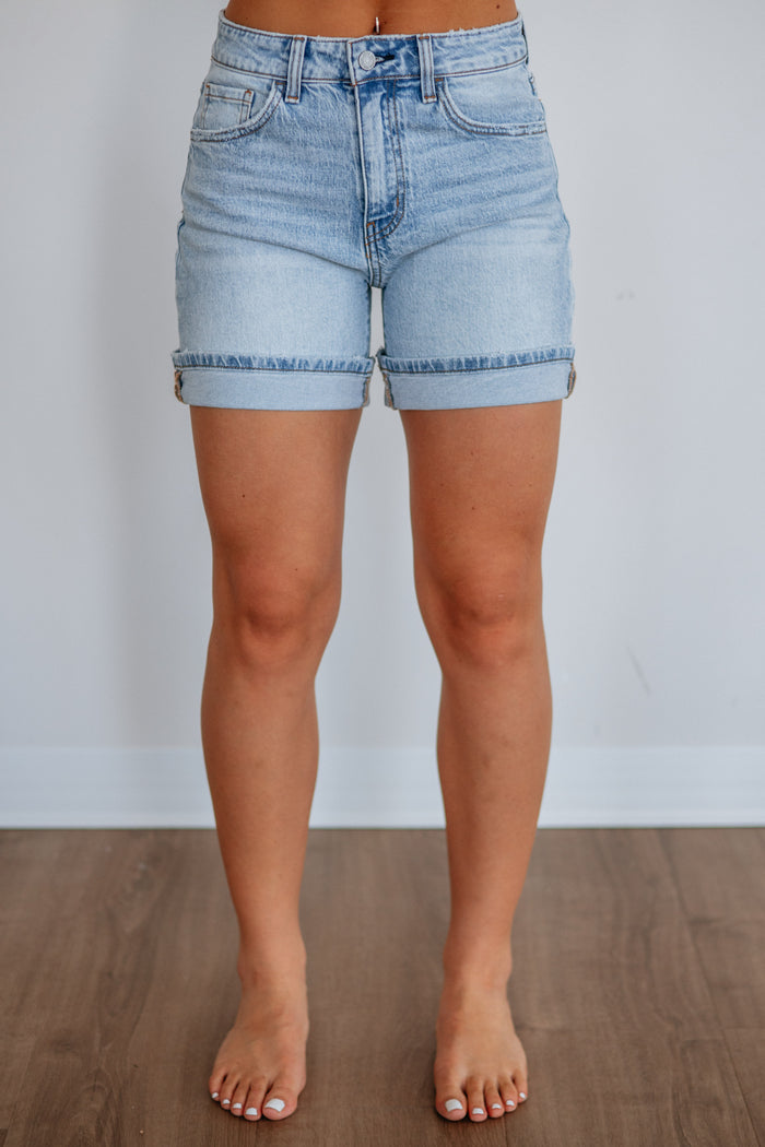 Rebecca Vervet Shorts - Light Wash