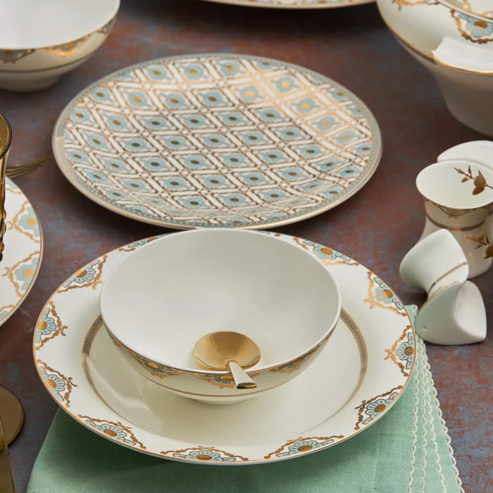 Service de table Karaca Fine Pearl Extra Dorothy pour 12 personnes, 62 pièces