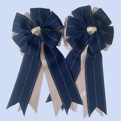 🤩 Show Bows: Navy Stitch on Gray Swiss Dot