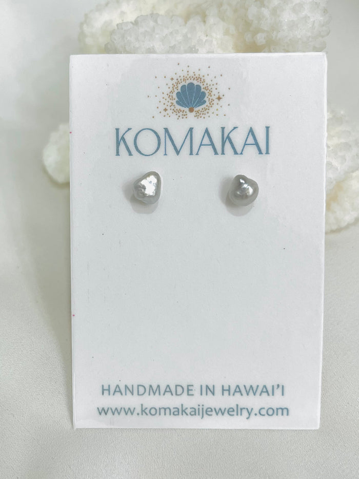 Tahitian Keshi studs - 4mm silver