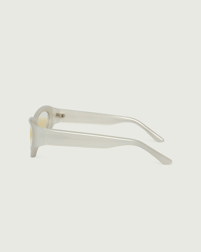 Moon::Sol Sunglasses cateye white acetate side