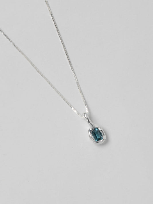 -Necklaces-wolfcircus.com