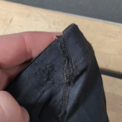 Used G Form Pro2X Knee Pads Size Yth S/M