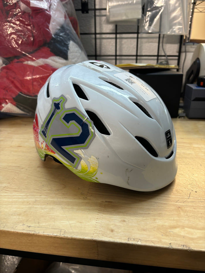 Used Giro Size Small White Ski Helmet
