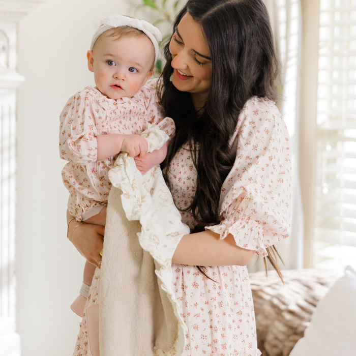 VICTORIA LAWSON BAMBOO RAYON MUSLIN/LUSH BLANKETS