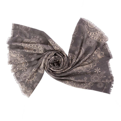 Women Gray Paisley Print Scarf with Fringes