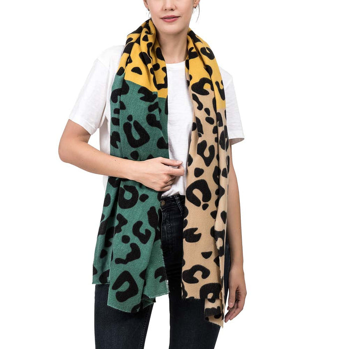 Women Green, Yellow and Beige Leopard Grain Scarf